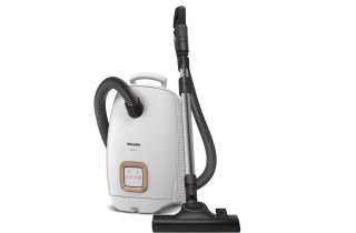 Miele Guard L1 Allergy Cylinder Vacuum Cleaner