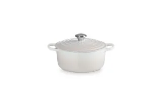 Le Creuset Cast Iron 24cm Round Casserole - Meringue