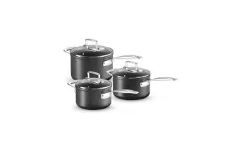 Nearly New - Le Creuset Toughened Non-Stick 3-piece Saucepan Set