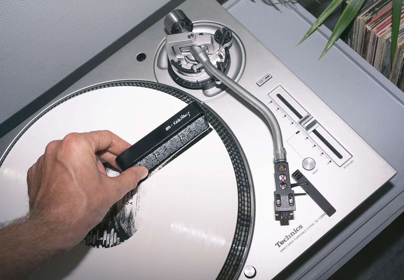 AM Clean Sound Keith Haring Vinyl Cleaning Kit